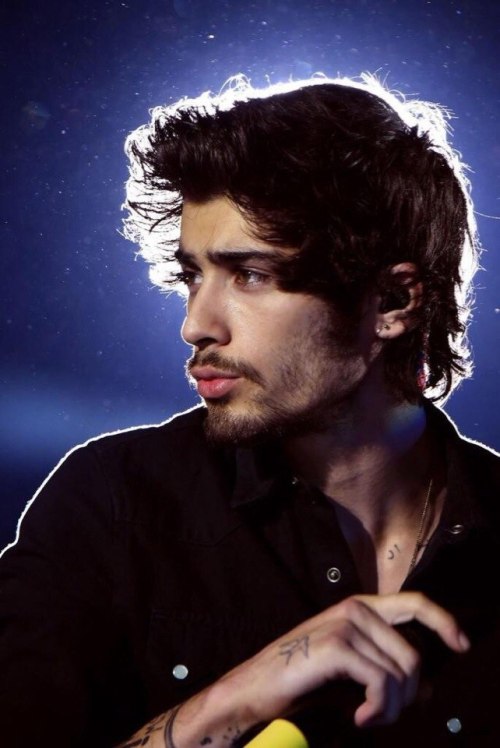 dealicia16:  Zayn Malik you’re killing me!!