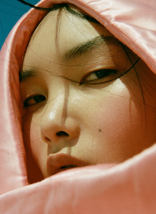 modelsof-color: Ling Chen by Ina Lekiewicz for Vogue Portugal Magazine - September 2019