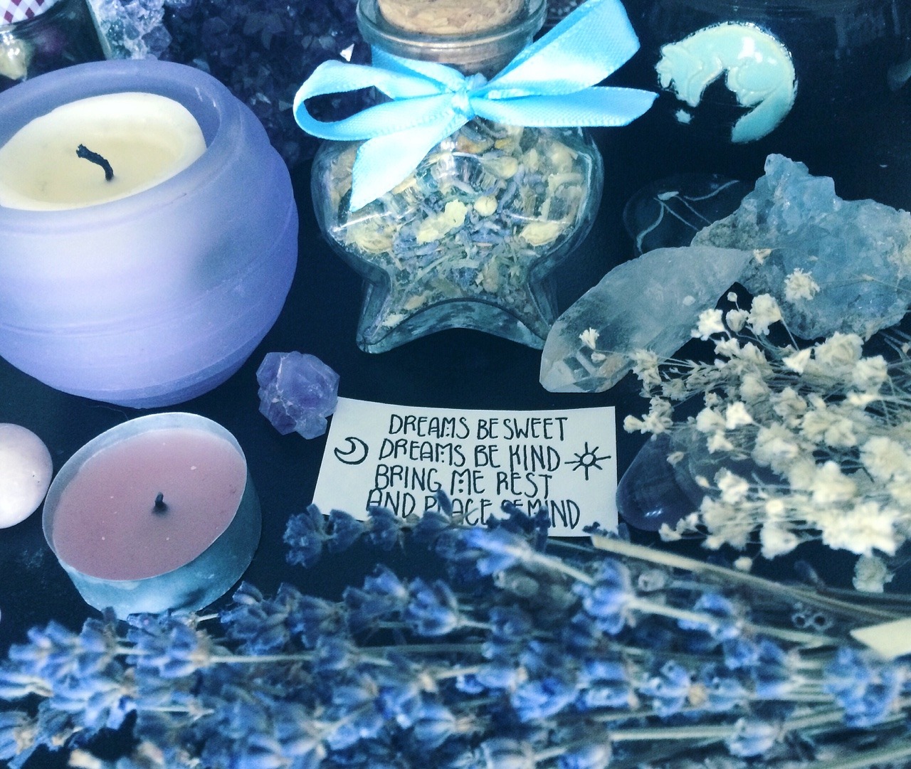 witchy-little-fox:   Restful sleep &amp; sweet   dreams ⠀spell bottle or sachet