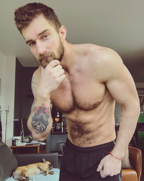 Porn touch-my-beard:  Http://touch-my-beard.tumblr.com photos