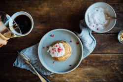 sweetoothgirl:  OAT PANCAKES W/ POMEGRANATE