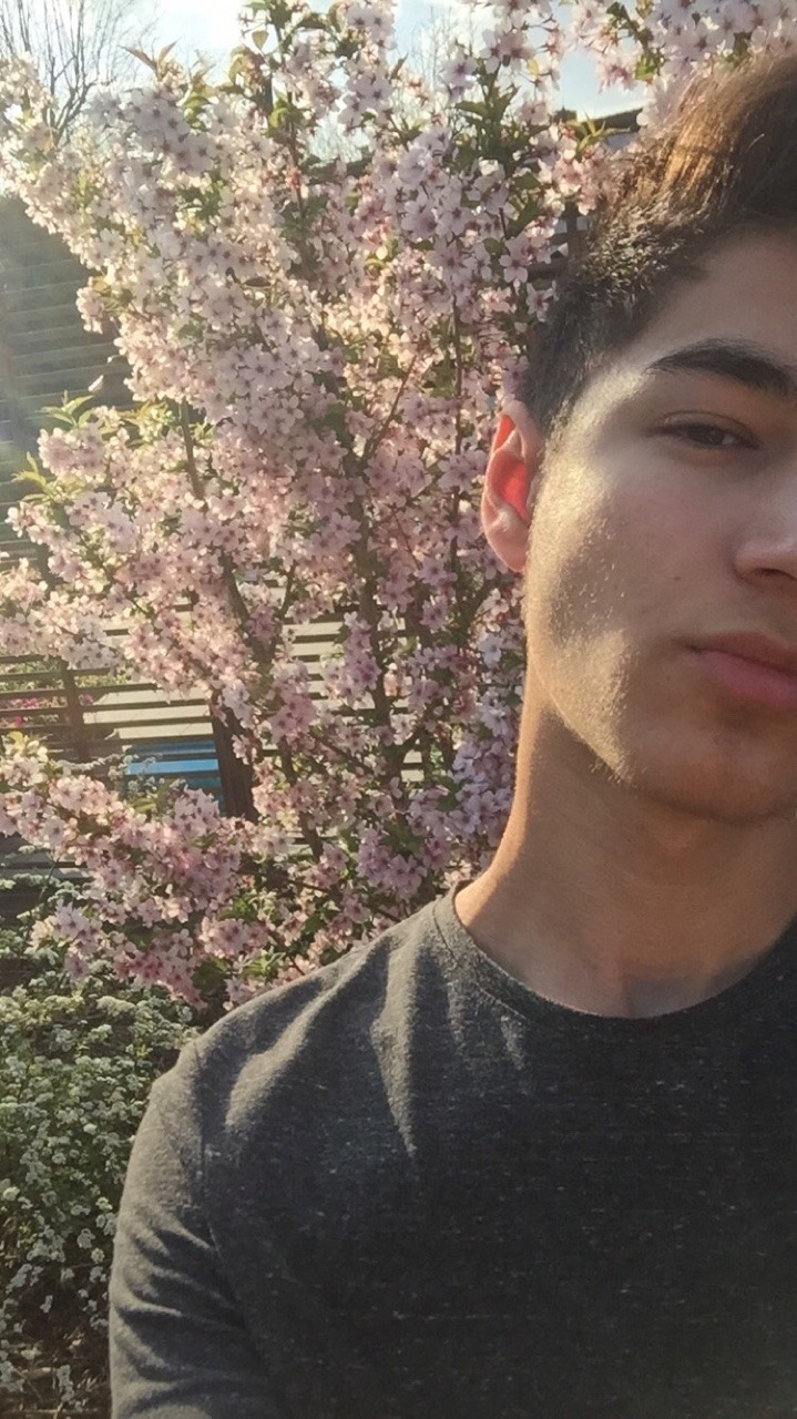 homosxl:  finally good weather omg