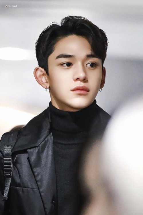 190117 WayV Lucasat Gimpo International Airport© coconutdo not edit, crop, or remove the watermark