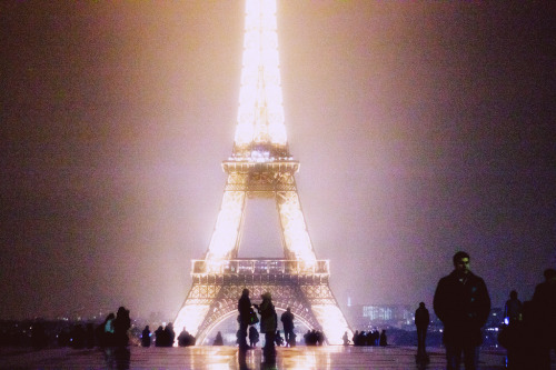 mystic-revelations:Paris.