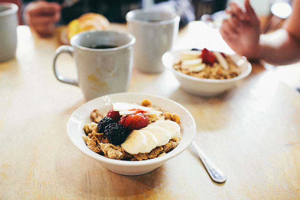 lackingly:  breakfast-211 (by seth_lowe) 