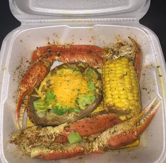 afro-arts:Blue Crabs 2 Go  www.bluecrabs2go.net // IG: bluecrabs2go  College Park,