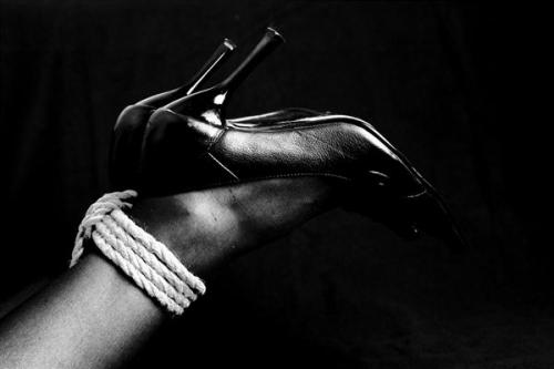 dirty-little-sub:  Heels and rope pt2