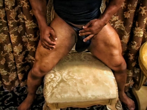 thickchocolatecity:  Part 1. #Musclebooty #Bigdick #Muscle #MorningWood 