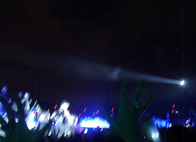 gagasdoublechin:  my attempts to touch lady gaga from afar 1 year ago 