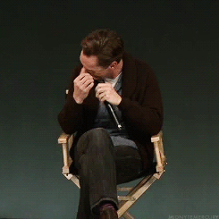 midnytemercury:  Apple Q&amp;A - Moffat sends Benedict actual 6 year old into