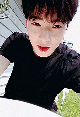 binwooed:  ☀️ rooftop sunshine ☀️
