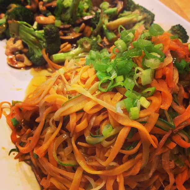 Sweet potato noodles with broccoli and cashews. #food #omnomery #vegetarian #healthyliving #cooking