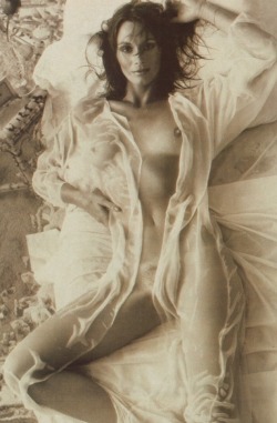 eroticaretro:  Actress/model Barbara Leigh