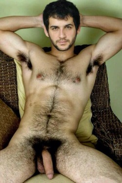 okiesmen:  http://okiesmen.tumblr.com/  Handsome, hairy, sexy looking man.  WOOF