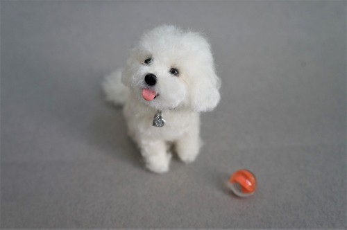  I hope everyone has a great smile this weekend!A pair of needle felted puppies. 