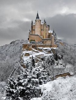mcmxxxlll:  Alcázar of Segovia, Segovia, Spain 