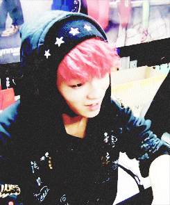 ahndanial:  (｡´ ‿｀) 