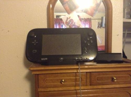 chugninjon:  GIVEAWAY TIME!!!!!!!! So. I’m giving away my Wii U and a couple of games. “But Ruthie, why are you giving your Wii U away?“   Because. I can’t use it. My TV broke, so I can’t use my AV cord with my Wii U, and I don’t have