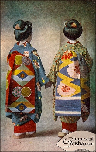 Two maiko from the Taisho era (1912-1926)