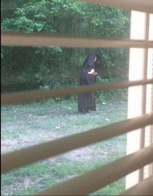 THE MYSTERIOUS CLOAKED FIGURE OF GASTONIAResidents of Gastonia, North Carolina have spotted a myster