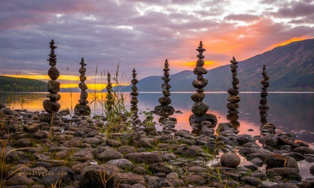 digitalexrth:    LAND ART BY GRAB MICHAEL     Pillaged talent.