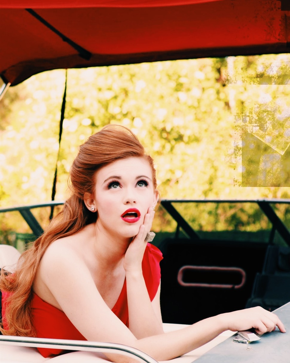 sunsetpout:  Holland Roden for Troix Magazine 