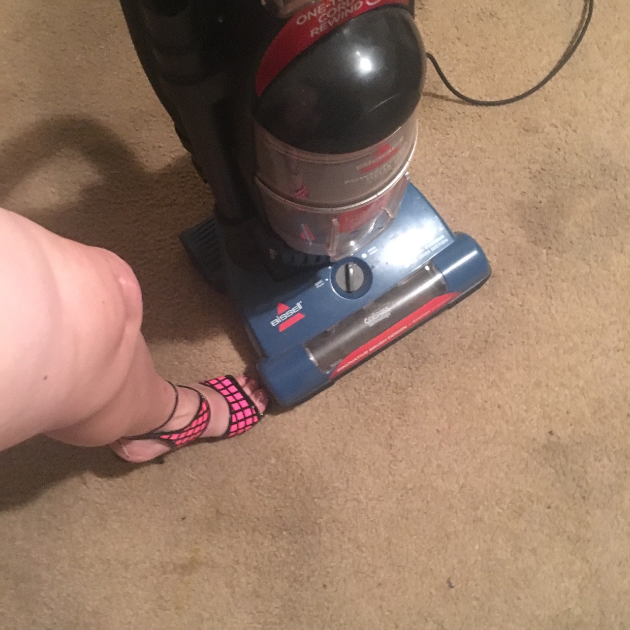 Time for this silly sissy cumdumpster to do some house chores