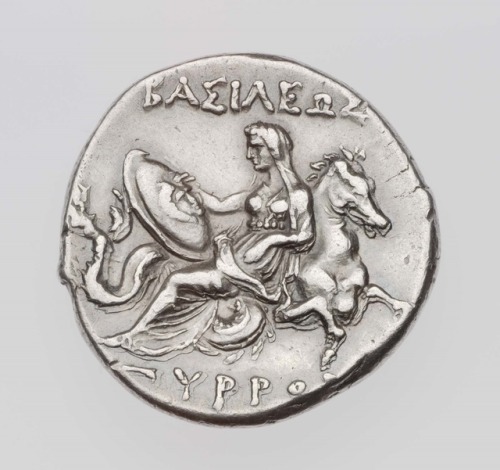 Silver diadrachm of Lokroi Epizephyriori (Bruttium) with head of Achilles (obverse) and Thetis on a 