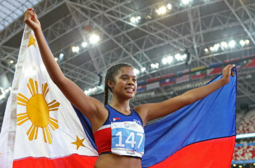 pinoy-culture:stillanonfuckyou:pag-asaharibon:Filipino-Americans dominate SEA Games athleticsTexas-b