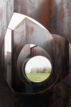 Labyrinth | Gijs Van Vaerenbergh | Via
A kilometer of steel corridors were constructed to form a mechanical-looking maze at a former coal mine in the industrial city of Genk in Belgium. Titled ‘The Labyrinth’, the installation was created to be a...