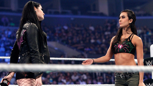 basicallysarayajadebevis:  SmackDown (3.26.15)