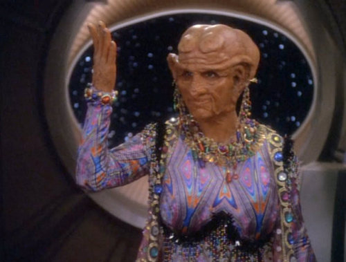 novimnet: this is the Lucky Latinum Space Mom, reblog for 10 years of flawless credit, high profits 