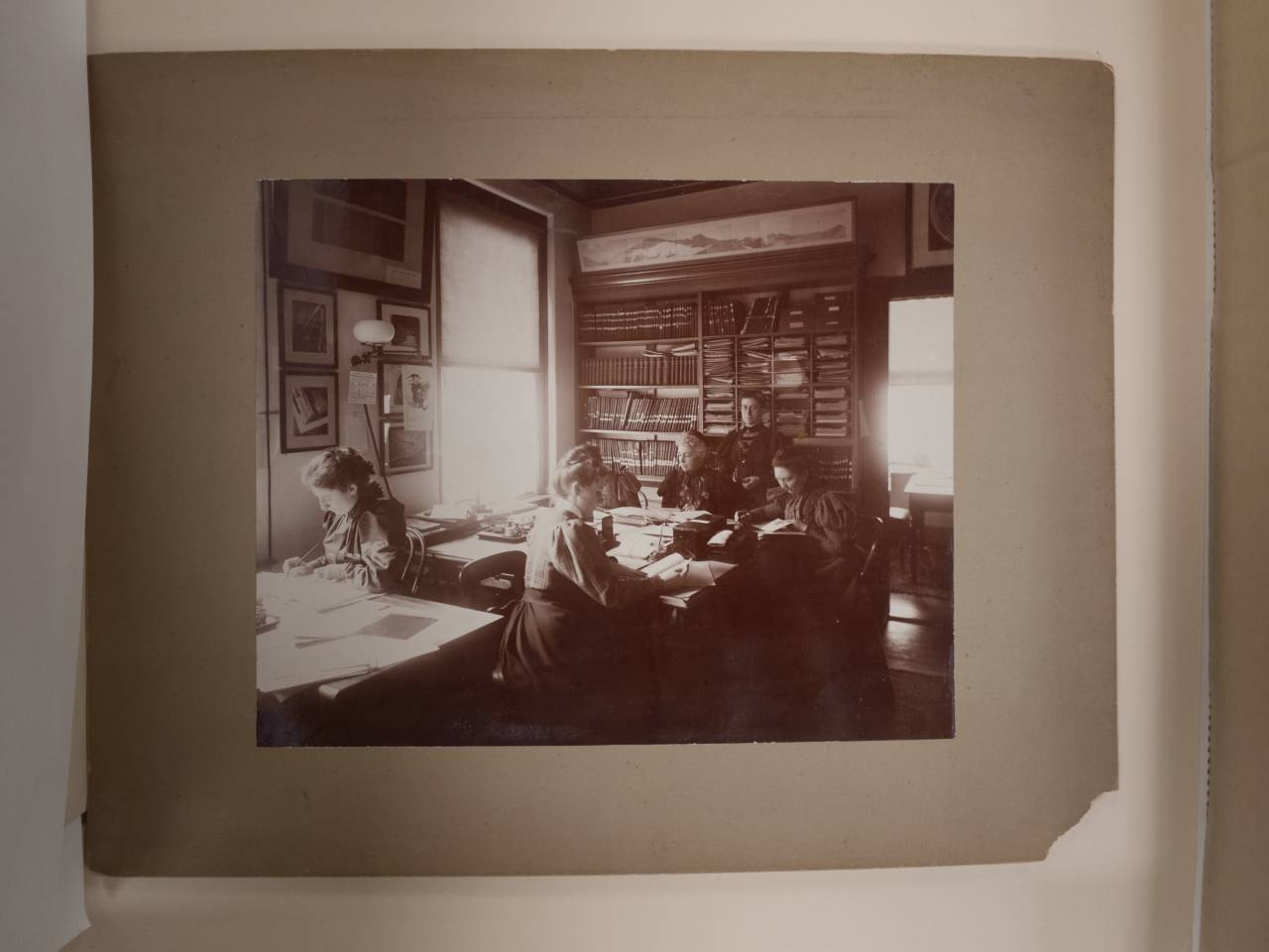 npr:  sciencefriday: This team of early female astronomers created the star classification