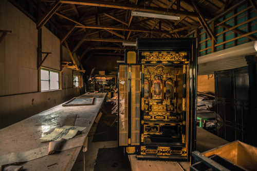 Abandoned Coffin Factory棄てられた棺桶工場,日本