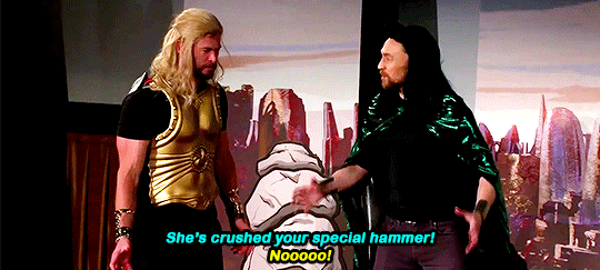 notcaycepollard:  greatcateblanchett: Thor Ragnarok cast crashed a screening of Thor