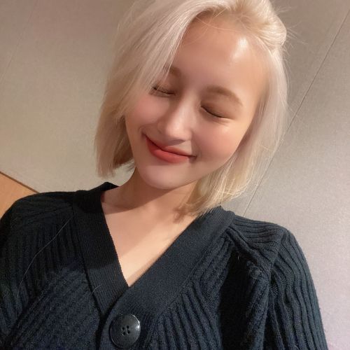 7-dreamers:[201120] Siyeon’s Weverse Update (2/2): You missed me right? I know it all  Transl: 7-Dre