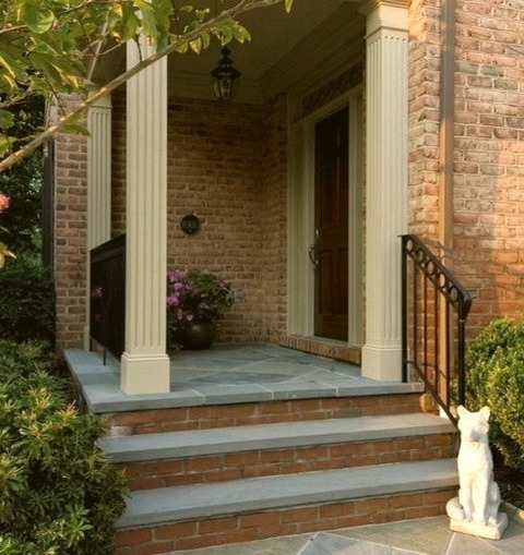 Front Yard In DC Metro