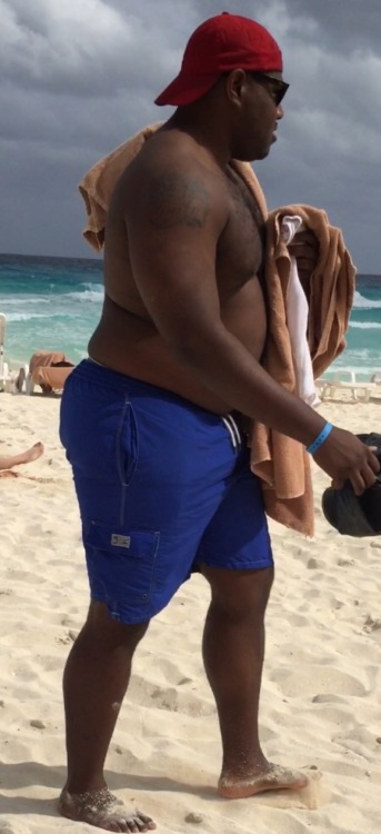 tmckenzie85:  Sexy Thick man on the beach in Cancun, Mexico…he was definitely an attention getter. 