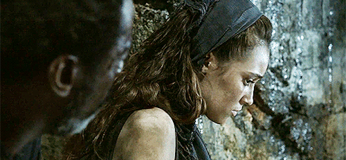hendohop: Every Lexa scene ever02 :: Oh my god the cute extra (lexa?) speaketh … and oh how s