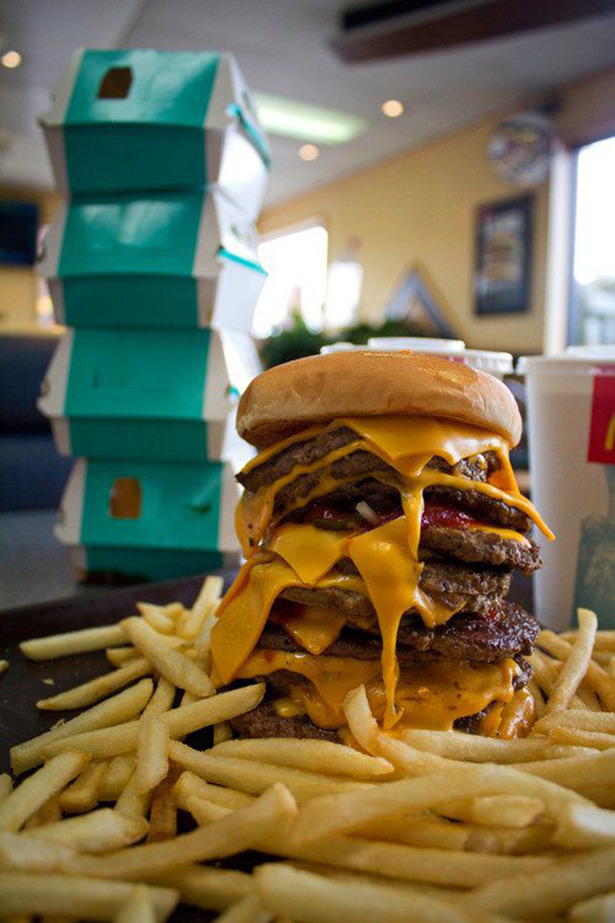 foodluxury:  Love Food? This blog is for you. 