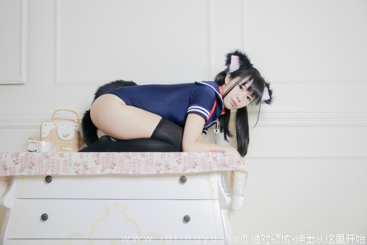 legs and knee socks