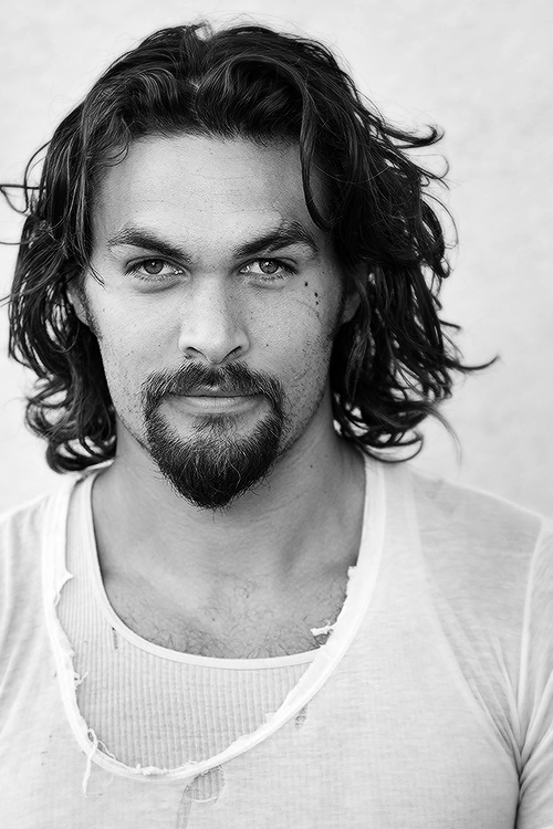 gameofthronesdaily:“I love life and if there’s something that I’m playing that I love, I’ll research it.”  - Jason Momoa 