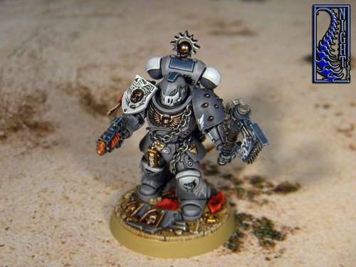 The Carcharodon Primaris Lieutenant. I planned to keep this miniature for myself, since all my previ
