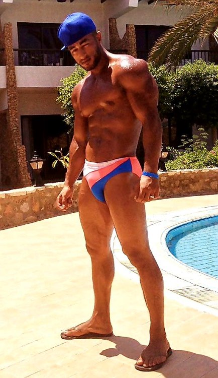 abdelbeur75:  Jte remplie le tarma après ma piscine cousin ✌