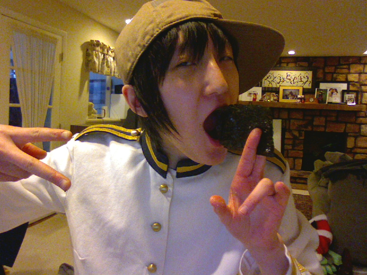 woxihuanchirenrou:  #smoku weedo eburry day 