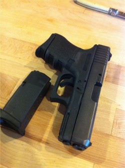 gunrunnerhell:  Glock 29 The subcompact version of the Glock 20, this little pistol is chambered in 10mm Auto. Capacity is generally 10+1 but 15 round magazines are available. Note the aftermarket finger extension floorplates on the magazine which add