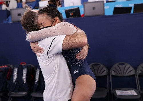 agathacrispies: Sunisa Lee of Team USA celebrates after winning gold during Women’s Artistic Gymnast
