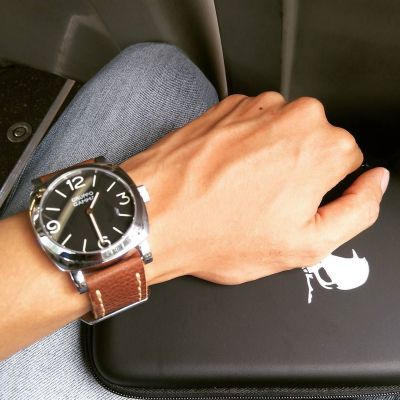 Jeng Jeng Jeng! Looks like the genesis has a new companion 😋…Just So you know, it’s not mine. Such an awesome
by kassimbrutal from Instagram [ #humpday #gruppogamma #womw #affordablewt #practicalwatch #watchesofinstagram #watchfam ]