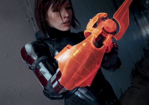 theomeganerd:Mass Effect FemShep Cosplay by Freya Willia
