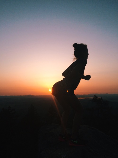kayceeinhawaii:  a series of silhouettes by yours truly